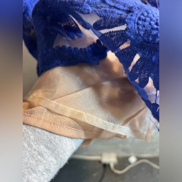 Party dress in purple by Ellison, mini w scalloped hem. Nude under lovely purple - Picture 9 of 11